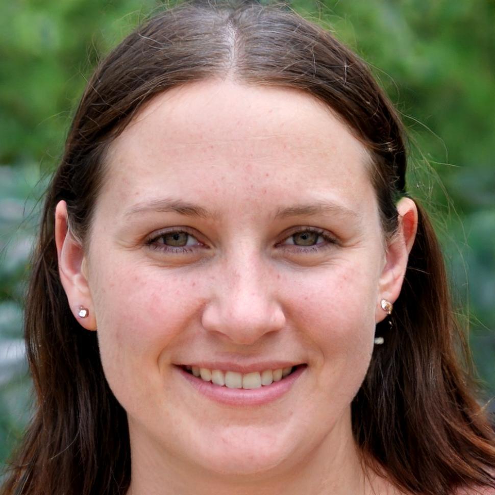 Veronika Lindberg - Leiterin Finanzbildung bei carithenon